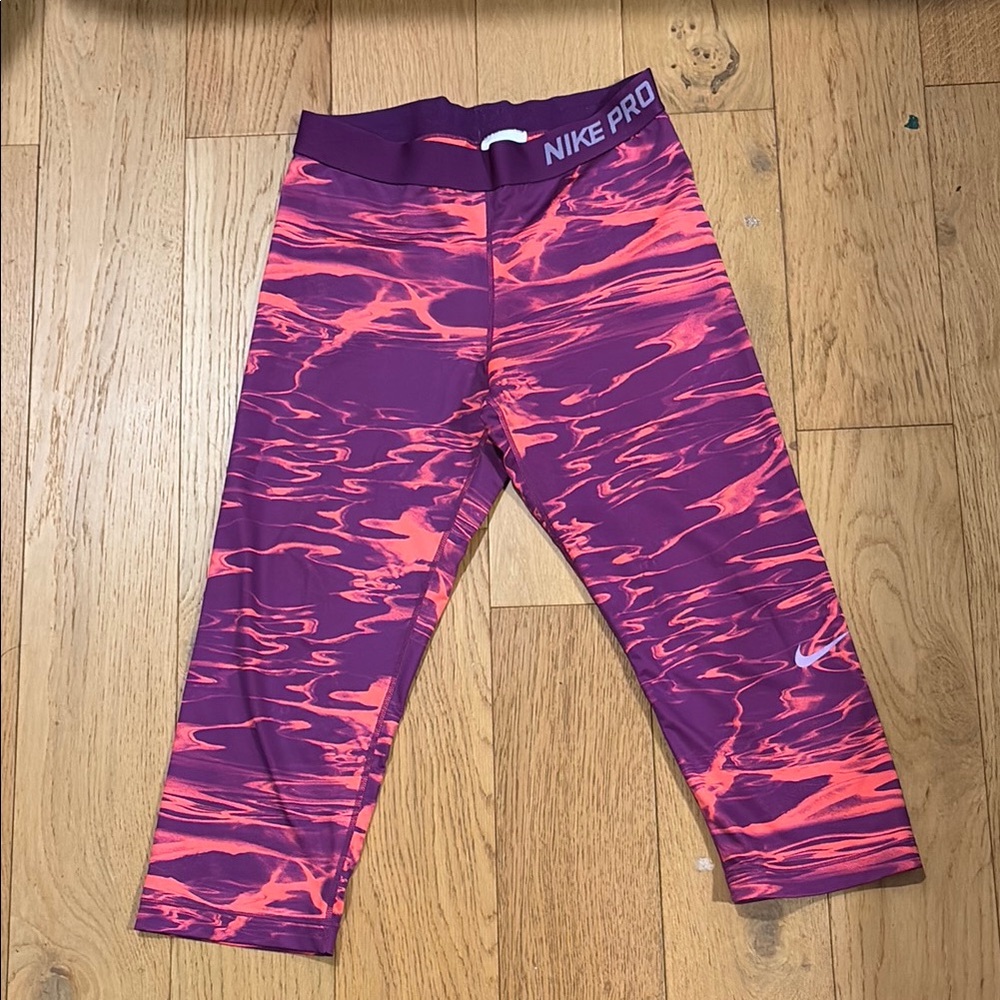 Women’s Nike Pro Leggings
